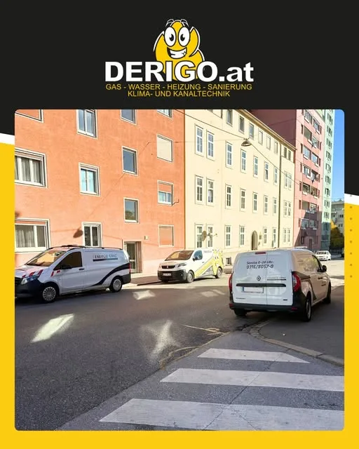 Derigo Einsatzfahrzeuge vor einem Gebäude